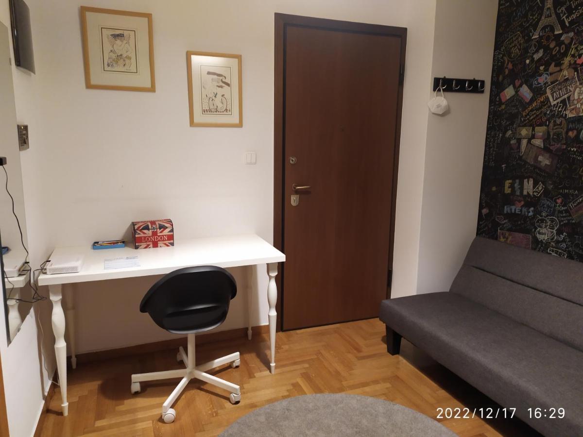 Plaka'S Flat-Near Syntagma Metro Station Daire Atina Dış mekan fotoğraf